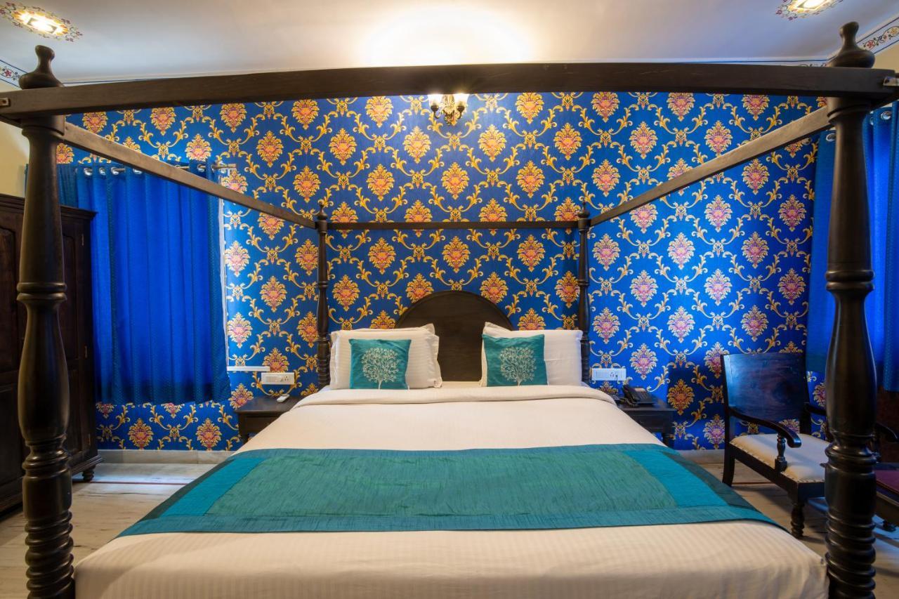 Hotel Royal Pratap Niwas Удайпур Экстерьер фото